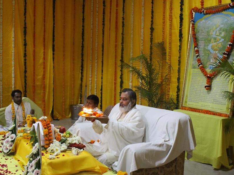 Brahmachari Girish Ji performed Basant Panchmi Pujan at Gurudev Brahmanand Saraswati Ashram on 01 Feb 2017.
