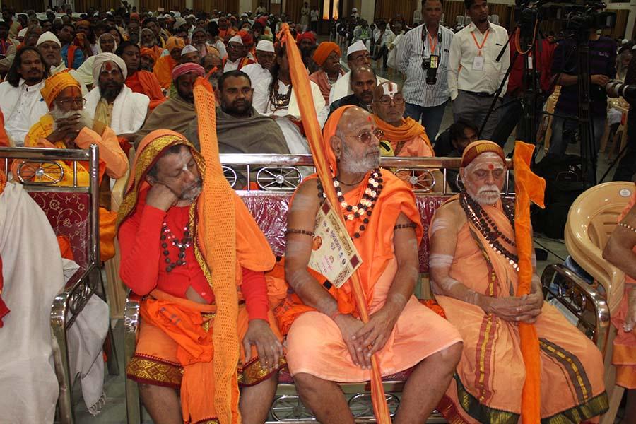 Sanyasies and large number of participants at 3 days (23 to 25 December 2016) Dharma Sanskriti Mahakumbh organised by Peethadheeshwar of Shrinath Sampradaya Devnath Math, 1008 Acharya Jitendranath Ji Maharaj. 