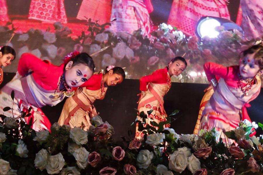 These very little but perfect Bihu dancer Angels perform so well, like perfect matured Bihu performers. Congratulations to these artists and pray Shri Gurudev and Maharishi ji to bless them for evolutionay growth in their life.