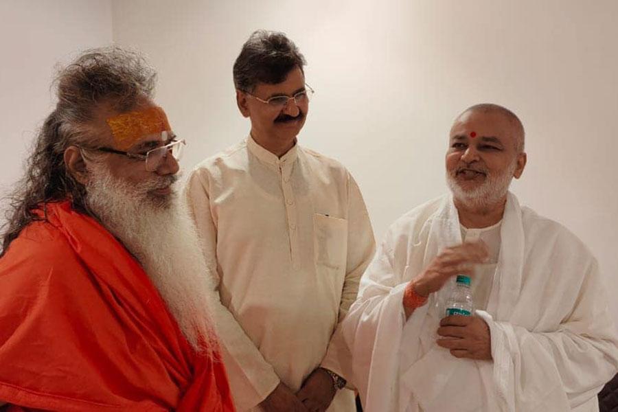 Rudrabhishek was performed in Bhagwan Shri Kashi Vishwanath temple, Varanasi by Shri Kashi Vidwat Parishad, Akhil Bhartiya Sant Samiti, Akhil Bhartiya Akhada Parishad, Ganga Mahasabha in coordination of Swami Jitendranand Saraswati Ji, Mahamantri Ganga Mahasabha and in presence of 1200 Mahatmas from all over India. Got opportunity to perform puja of Bhagwan Kashi Vishwanath Ji and to participate in Rudrabhishek for over 3 hours. Received blessings of many Mahamandaleshwars, Mahants, Sadhu and Saints.