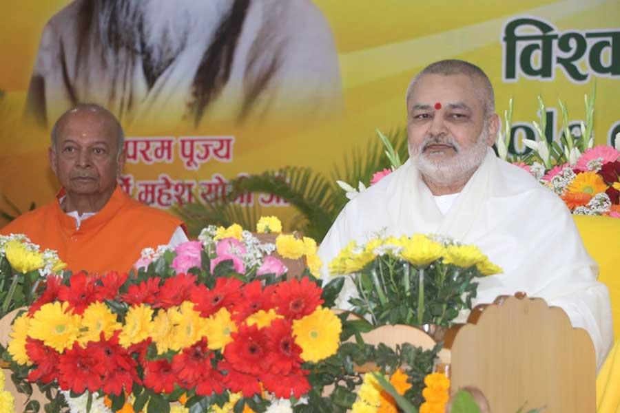 Brahmachari Girish Ji Hona'ble Chairman of Maharishi Educational Institutions celebrated Maharishi Age of Enlightenment Day on the auspices of 106th Birthday of His Holiness Mahesh Yogi Ji.