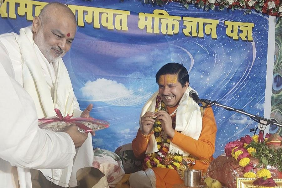 Brahmachari Girish Ji has visited with Shri Ramdev Dube and Shri Ashok Arora 'Sanatan Sanskar Dham, Anand Vatika, Vrindavan' to attend Shrimadbhagwat Katha session being done by Dr. Acharya Shri Ramvilas Chaturvedi Ji Maharaj.