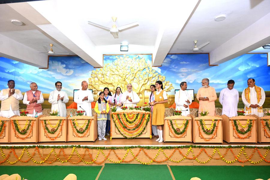 World Peace Day: Peace in Self-Consciousness Essential: Brahmachari Girish Ji
